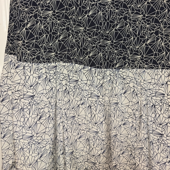 Amour Vert Silk Navy and White Abstract Mini Dress XS - Picture 4 of 11